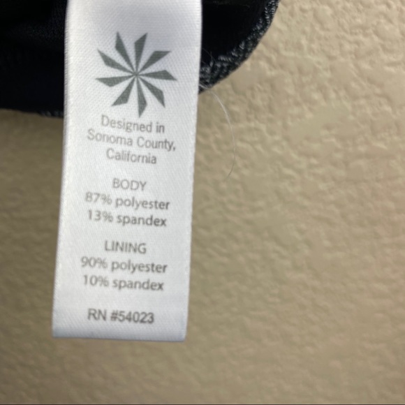 Athleta Sports Bra - Picture 4 of 4